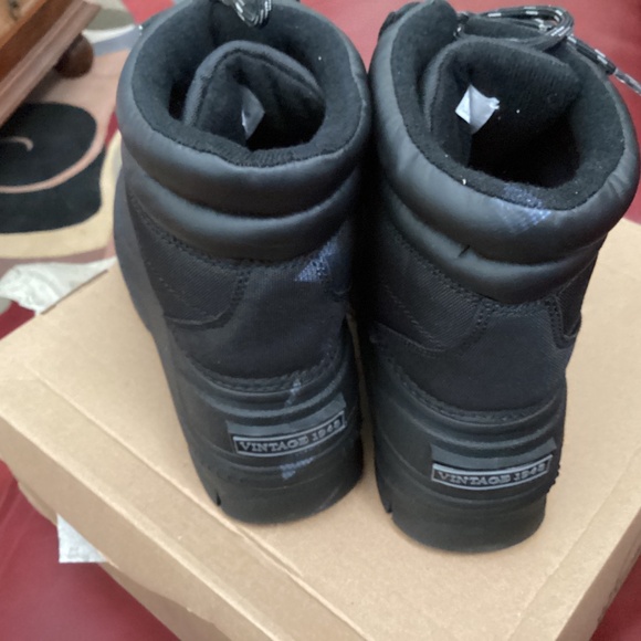 Men Winter Boots NIB size 10 main image 7